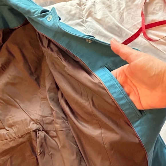 L.L. Bean Heavy cotton Woman's Cumberland Coat Size M Belted lined NWT - Picture 13 of 13